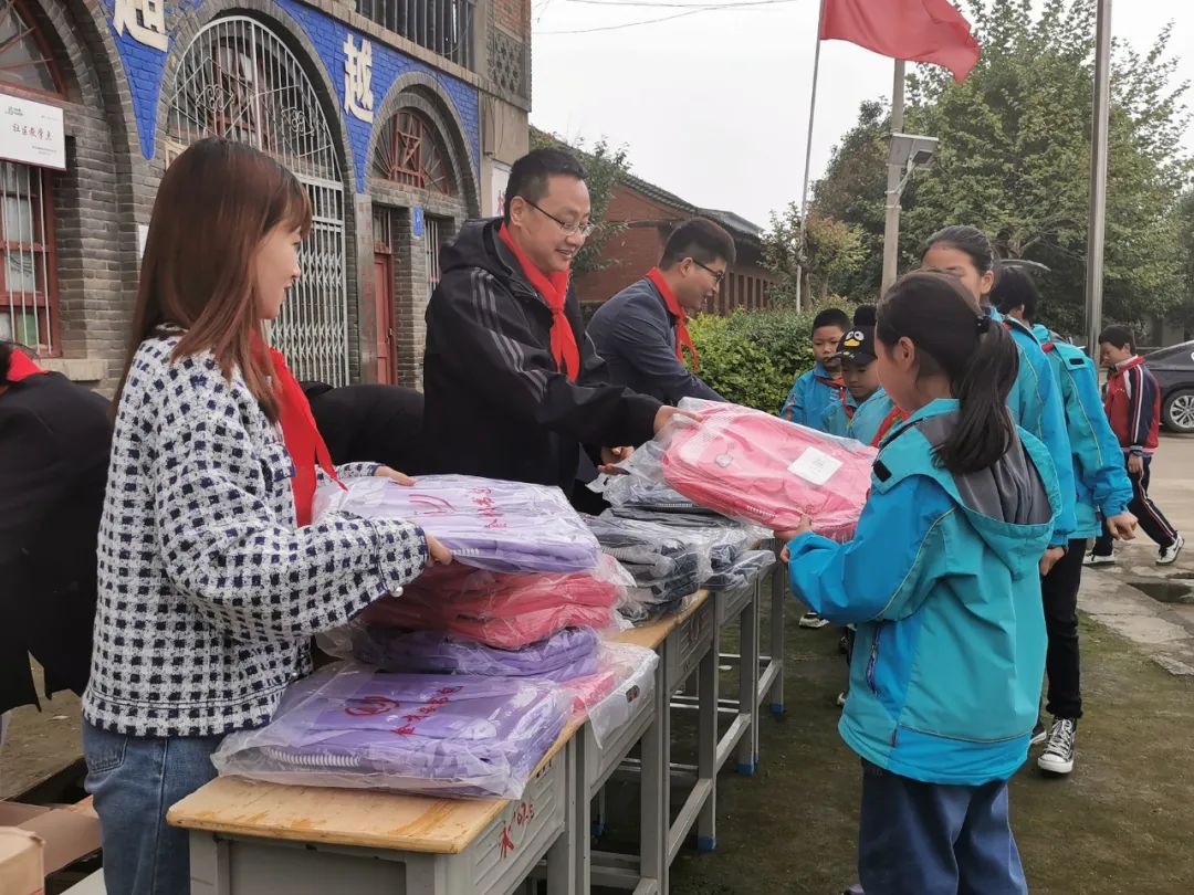 陜西省測繪地理信息學(xué)會舉辦第二十九屆“科技之春”科技下鄉(xiāng)活動?